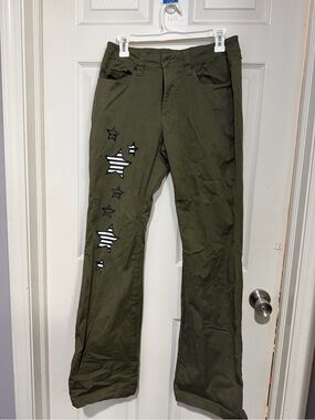 Hot Topic Green Star-Accent Jeans